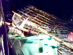 Hujan Angin Rusak Puluhan Rumah di Lamongan