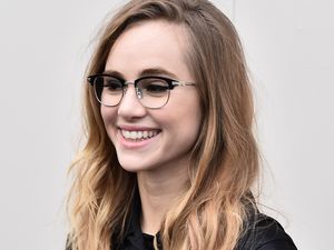 Walaupun Model, Suki Waterhouse Tak Suka Berbusana Stylish