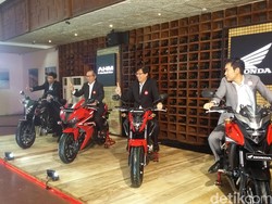 Honda Luncurkan Moge, PCX dan Vario