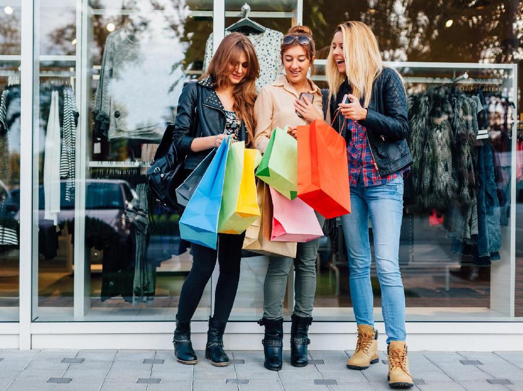 Gap Diskon Hingga 70%, T-shirt Mulai dari Rp 49 Ribu Gap Diskon Hingga 70%, T-shirt Mulai dari Rp 49 Ribu
