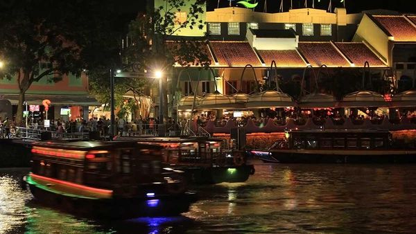 Begini Cantiknya Clarke Quay di Malam Hari