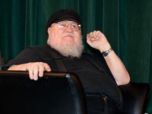 George R.R. Martin Sindir Penerbit Lewat Status Twitter George R.R. Martin Sindir Penerbit Lewat Status Twitter
