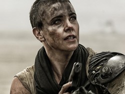 Di Balik Penampilan Unik Charlize Theron Tanpa Lengan dalam Mad Max