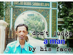 Mereka yang Tegar Meski Selalu Dapat Tatapan Aneh dari Orang Sekitar