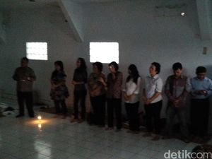 Sederhana dan Khidmat, Begini Suasana Kebaktian Terakhir di Kalijodo