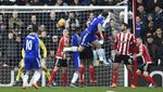 Chelsea Kalahkan Soton 2-1