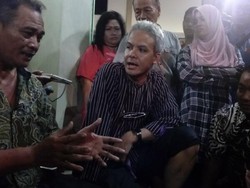 Ganjar Pranowo Datangi Korban Kebakaran Pasar Yaik Baru yang Rugi Besar