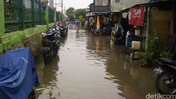Banjir Rendam Kedoya Utara