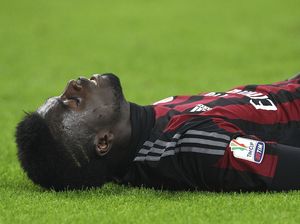 Terlibat Kecelakaan Mobil, Niang Alami Cedera Pergelangan Kaki Kiri