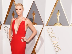 Foto: 5 Gaun Oscar 2016 yang Paling Dicari Netizen Indonesia