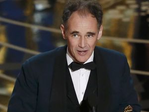 Mark Rylance Bikin K.O Sylvester Stallone di Oscar