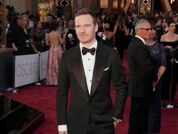 Alasan Michael Fassbender Ajak Sang Ayah ke Oscar