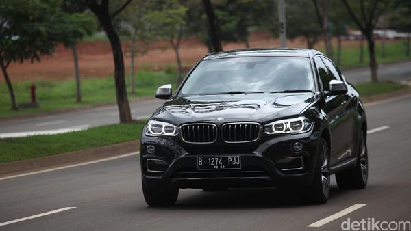 Mencicipi Kenyamanan BMW X6