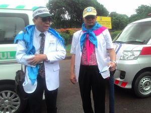 Unjuk Rasa Dokter: Kami Hidup dengan Gaji Kami yang Pas-pasan, Tuan Presiden Unjuk Rasa Dokter: Kami Hidup dengan Gaji Kami yang Pas-pasan, Tuan Presiden