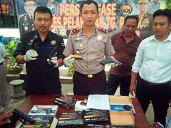 Terdeteksi X-Ray, Delapan Pucuk Airsoft Gun Gagal Diselundupkan