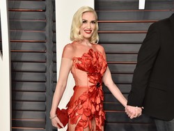 Sambut 2017, Gwen Stefani Jadi Wajah Baru Revlon