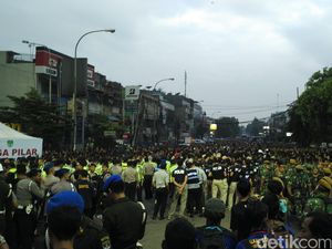 Ini Penampakan Ribuan Pasukan Saat Apel Jelang Eksekusi Kalijodo