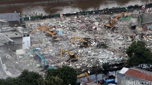 Penampakan Penertiban Kalijodo dari Ketinggian