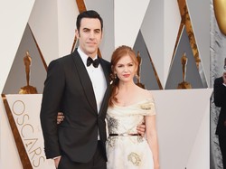 Aktor Borat Sindir Habis Zuckerberg di Golden Globe