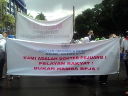 Demo Bawa Ambulans ke Istana, Ratusan Dokter Menyoal BPJS