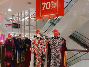 Debenhams Diskon Hingga 70%, Jeans Mulai dari Rp 180 Ribu
