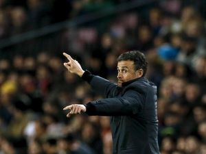 Barca Akan Tawarkan Kontrak Baru ke Enrique di Pertengahan Musim