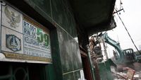 Alat Berat Ratakan Kalijodo
