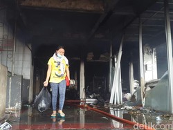 Penampakan Kios-kios Pasar Badung Menghitam dan Kaca Pecah karena Kebakaran