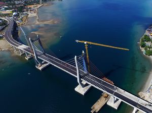 Jembatan Terpanjang di Timur RI Terguncang Gempa, Basuki: Masih Aman Jembatan Terpanjang di Timur RI Terguncang Gempa, Basuki: Masih Aman