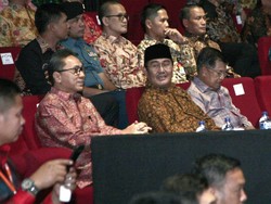 Ketua MPR Hadiri Penganugerahan Bawaslu Award 2016