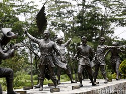 Patung Kontroversial, dari Dewa Khong Co sampai Po An Tui