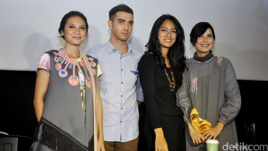 Rumah Dara Nonton - Rumah XY