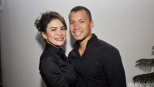 Mesranya! Nikita Mirzani Peluk-peluk Samuel Rizal