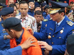 Ahok Minta Petugas Pemadam Kebakaran DKI Sigap Tangani Keadaan Darurat