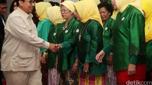 Fadli Zon Lantik Ketum Wanita Tani Indonesia