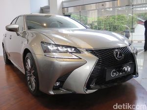 Orang Kaya Sudah Berani Lagi Beli Mobil Mewah Orang Kaya Sudah Berani Lagi Beli Mobil Mewah