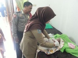 Bayi Laki-laki ini Dibuang di Lereng Bukit