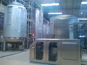 Sangkal Kaki Katak, Ultrajaya Tunjukkan Proses Pengemasan di Pabrik