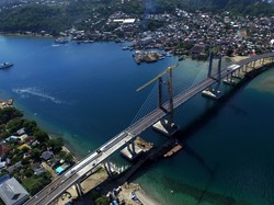Jembatan Terpanjang di Indonesia Timur yang Megah