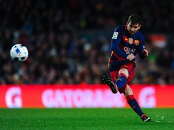 Pisang-pisang pada Tendangan Bebas Messi