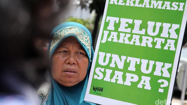 Kritisi Reklamasi Teluk Jakarta