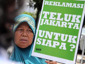 Kritisi Reklamasi Teluk Jakarta