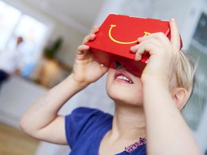 Happy Goggles, Senjata McD Bertempur di Virtual Reality
