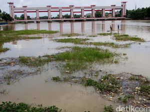 Mengunjungi Bendungan Pintu 10 Cisadane