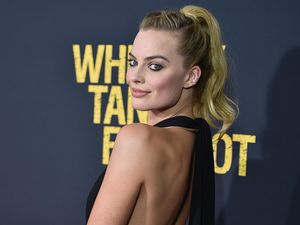 Cerita Kocak Margot Robbie yang Tak Sadar Party Bareng Pangeran Harry