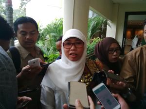 Istri Masuk Bursa Pilgub Jabar, Aher: Kita Siap Ditugaskan Partai Istri Masuk Bursa Pilgub Jabar, Aher: Kita Siap Ditugaskan Partai