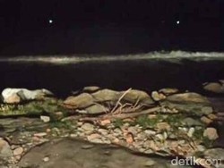 Masih Normal, Begini Penampakan Kondisi Air Laut di Pantai Padang