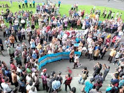 Ratusan PNS UGM Demo Tuntut Tunjangan Kinerja yang Mandek Selama 1,5 Tahun