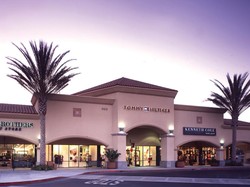 Penggila Diskon, Wajib ke Camarillo Premium Outlets Saat Libur ke California