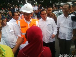 Soal Transportasi Massal Jakarta, Jokowi: Sudah Tertinggal 25 Tahun
